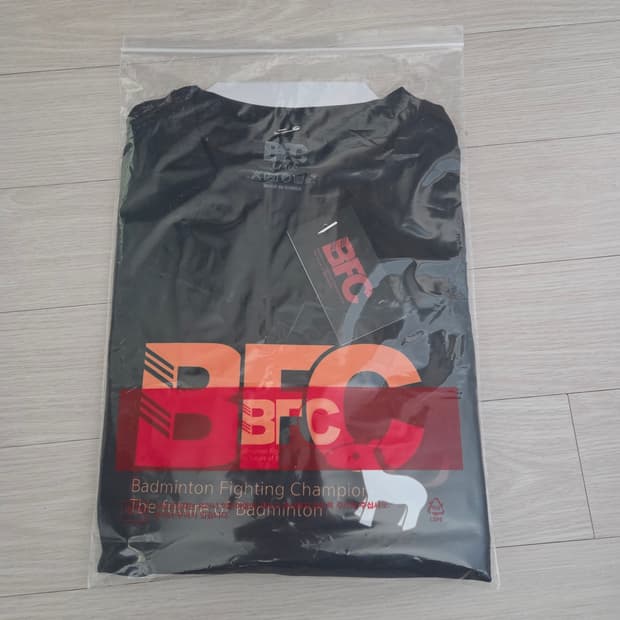 BFC 블랙 반팔 티셔츠 새상품