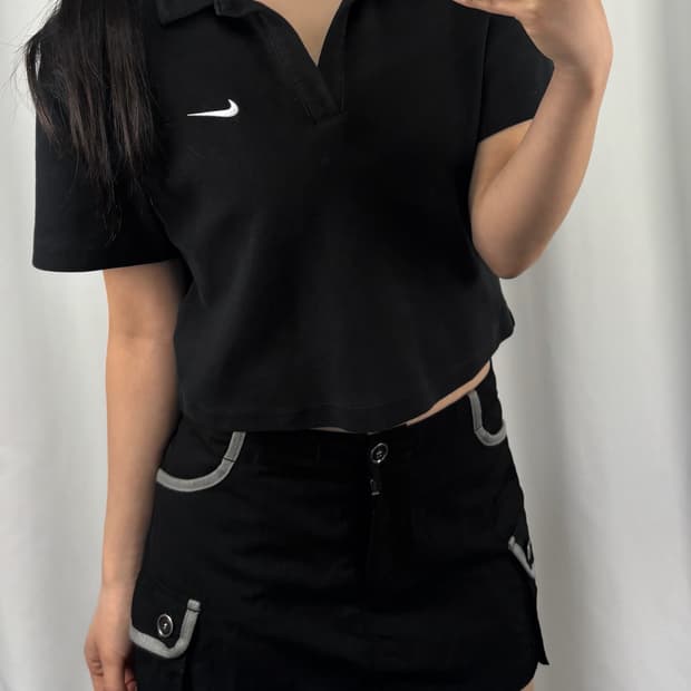 나이키 오픈 카라 크롭 반팔