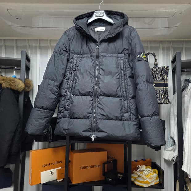 {클로젯}[M]스톤아일랜드 크링클랩스 숏 다운 패딩 자켓