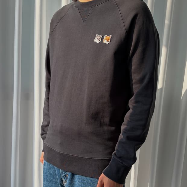 [M]메종 키츠네 더블 폭스 헤드 맨투맨 차콜