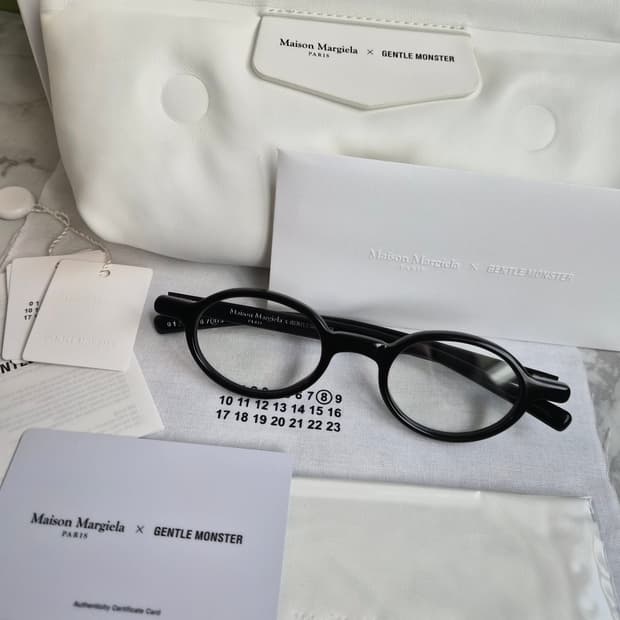 젠틀몬스터 X 메종 마르지엘라 MM012 블랙