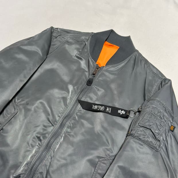 M 알파인더스트리 리버시블 ma-1 항공자켓