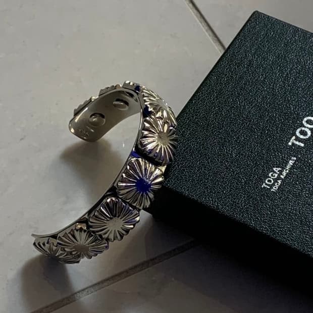 CONCHO METAL BANGLE 콘초 메탈 팔찌