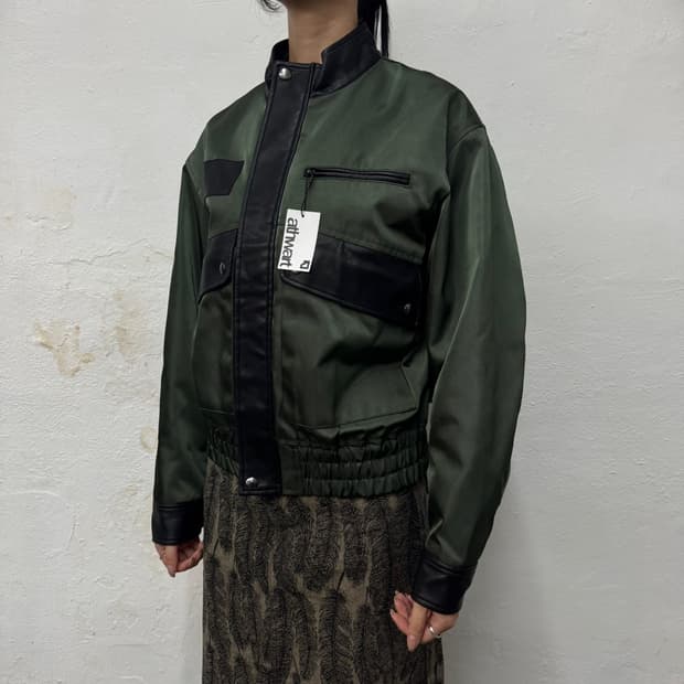 Oriens by 저널스탠다드 올리브컬러 에코레더 디테일 플라이트 자켓