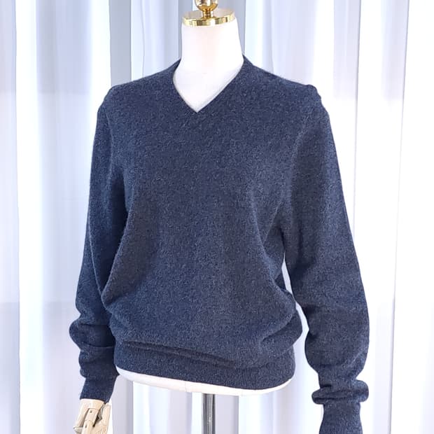 캐시미어100% 브이넥니트