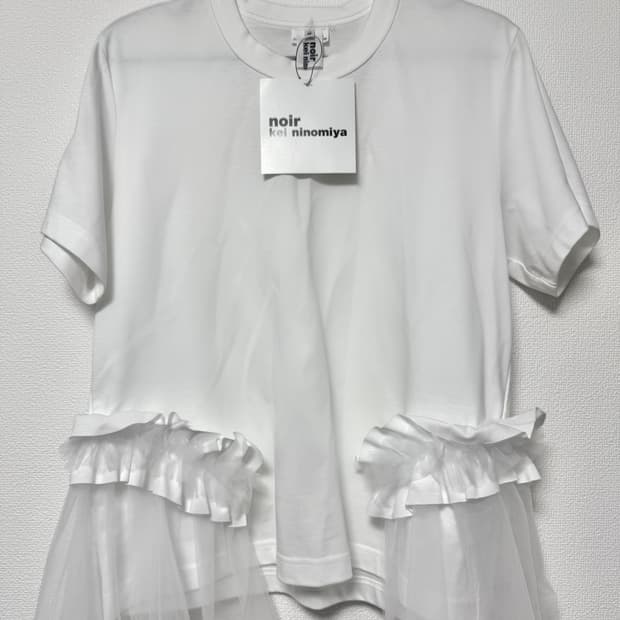Noir kei ninomiya 느와 케이니노미야 24ss 튤티셔츠