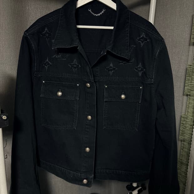 26년 신형 루이비통 모노그램 데님 트러커 디스트로이 자켓 54
