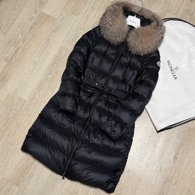 [블랙 0/새상품급] 몽클레어 보에딕 여성패딩 블랙 폭스퍼 풀구성