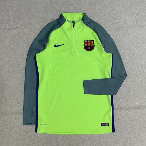 나이키 2017 바르셀로나 에어로스위프트 스트라이크 드릴탑