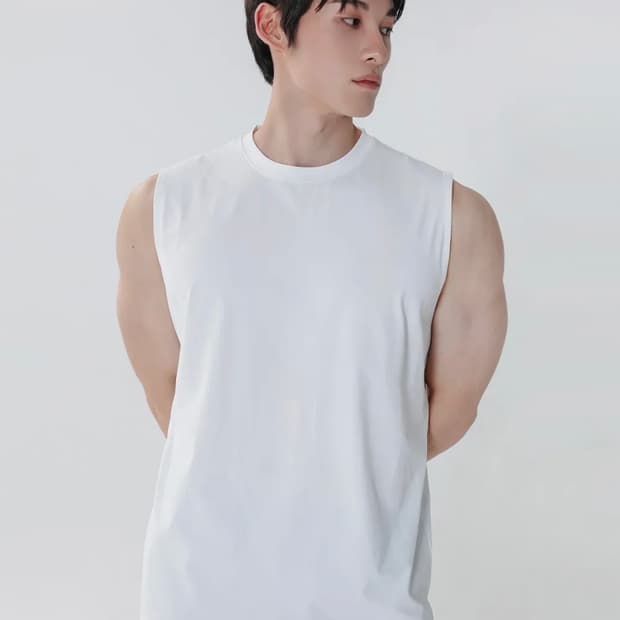 [새상품] 몰든 에어리즘 민소매 슬리브리스 나시 화이트
