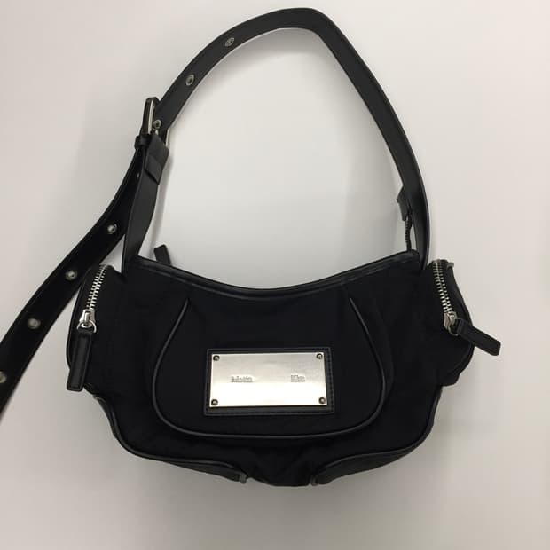 마뗑킴 마들렌 라운드백 블랙 숄더백