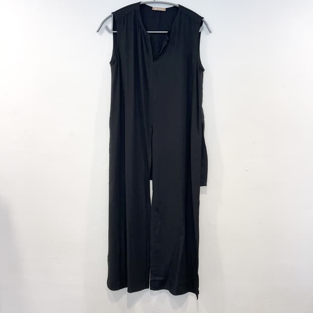 NEHERA 네헤라 롱 Vest 조끼