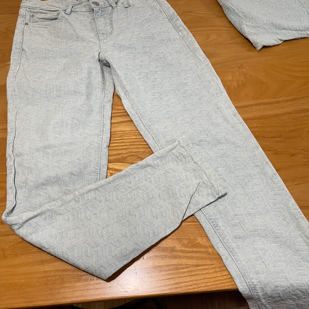 Guess 스키니 하이진 청바지 26
