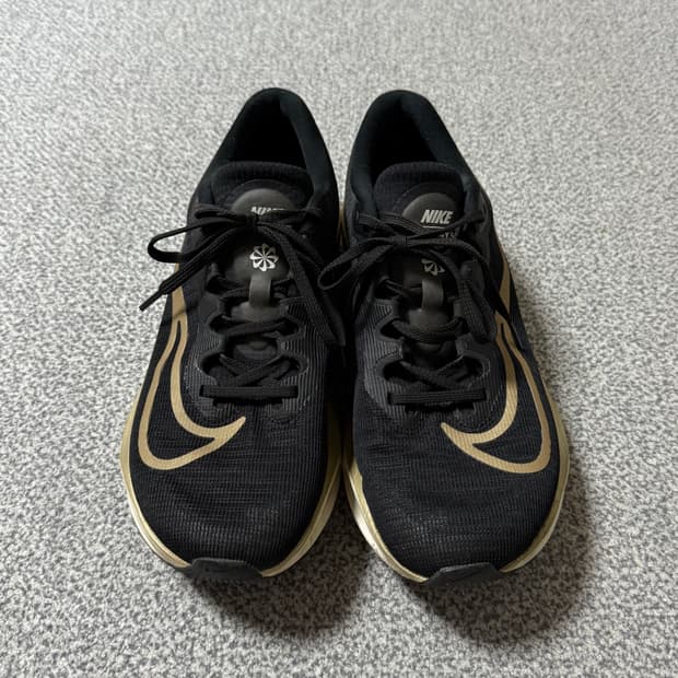 [정가 15만원] 나이키 줌플라이5 러닝화 270