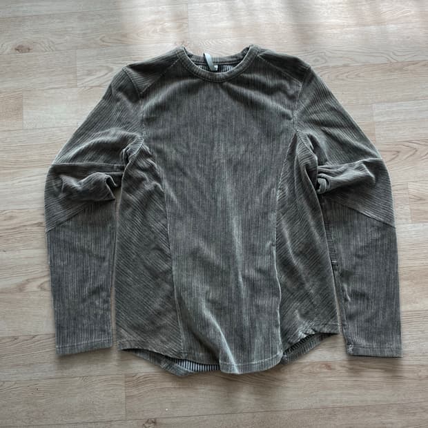 노이어 벨벳티셔츠