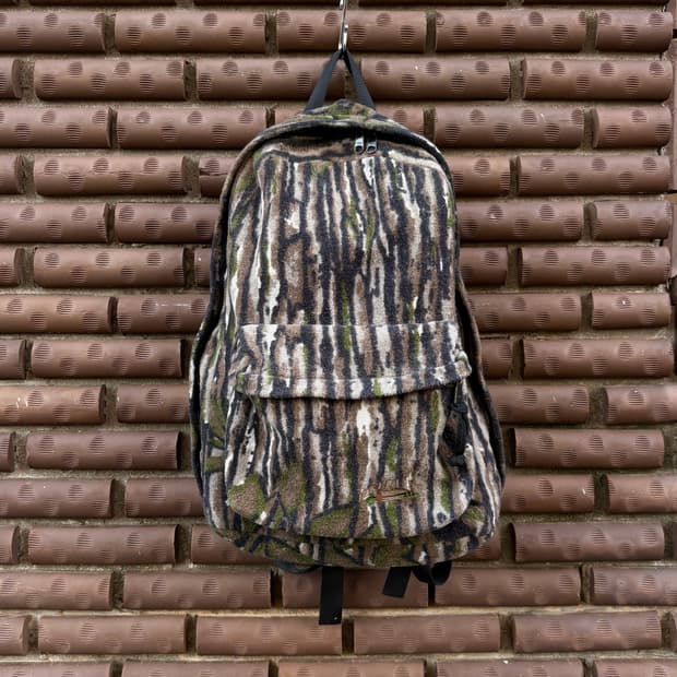 VINTAGE jungle camo around zip Daypack