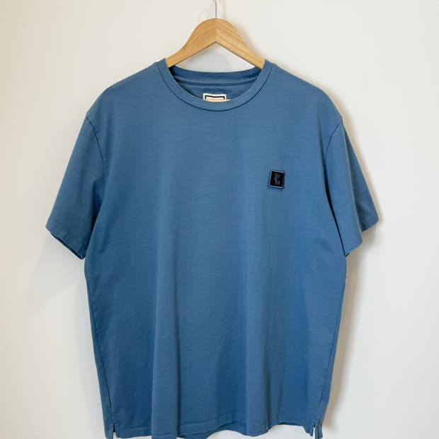 우영미 반팔티 스카이