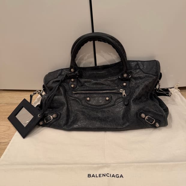 발렌시아가 시티백