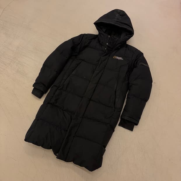 내셔널지오그래픽 빅로고 구스다운 롱패딩