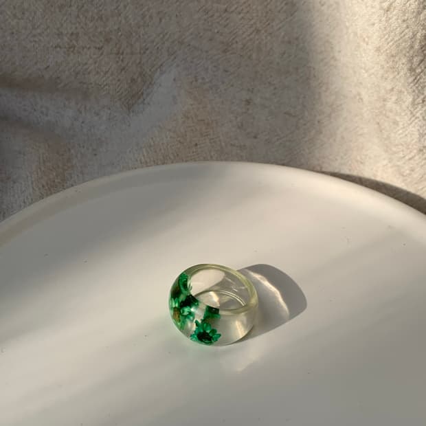 Green transluent ring 