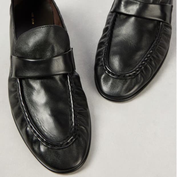 (구매)더 로우 소프트레더,일스킨 로퍼 42~43사이즈 