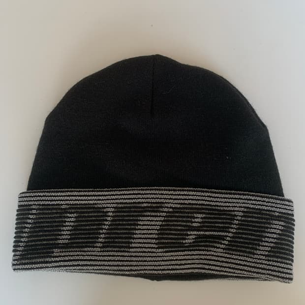 슈프림 리플렉티브 자카드 비니 블랙