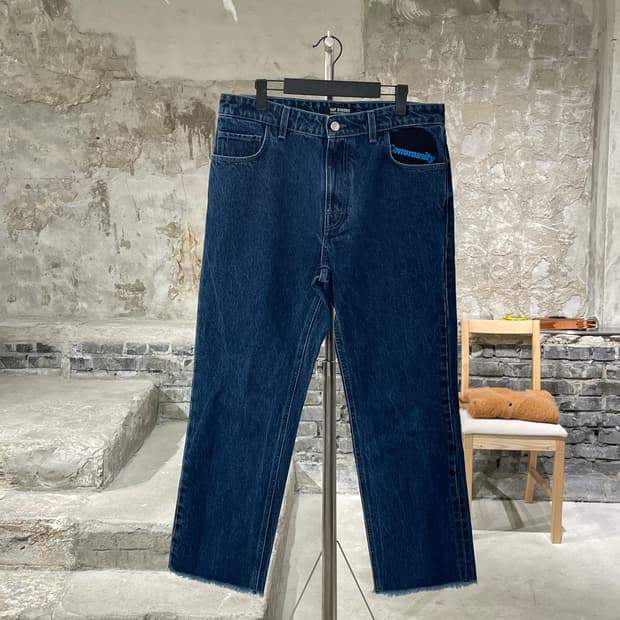 라프 시몬스 21S/S 픽쳐 패치 크롭드 데님 팬츠