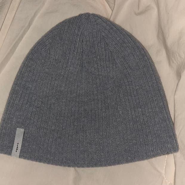 FLARE Knit Beanie - Gray