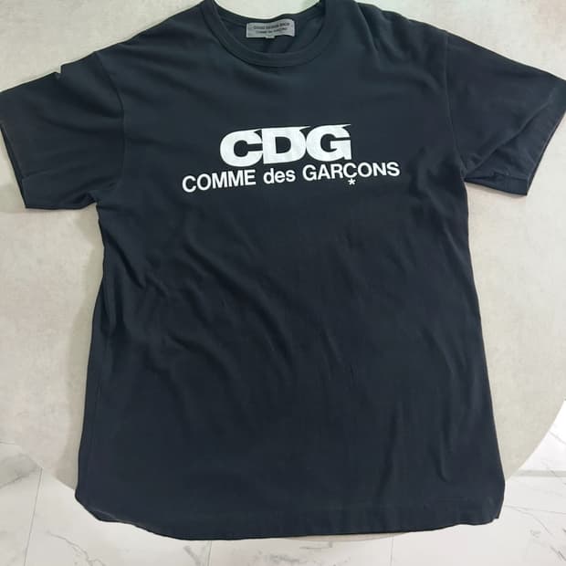 CDG 티셔츠 블랙 XL
