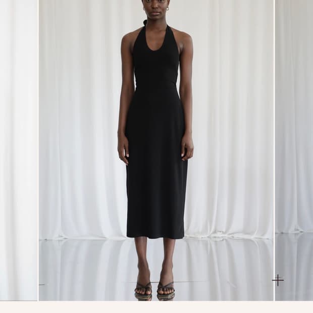 AYM 블랙 홀터 드레스