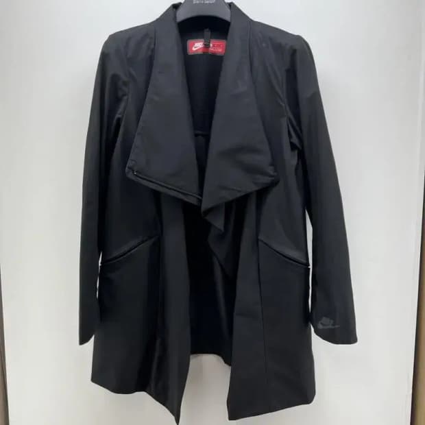 미디움 나이키 여자 에어로로프트 롱 바람막이 점퍼 자켓