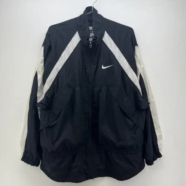 미디움 나이키 올드스쿨 사이드라인 포인트 오버핏 바람막이자켓