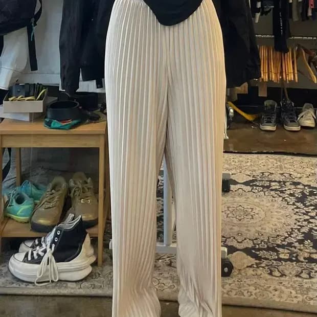 프리 더오픈프로덕트 베이지 플리츠 밴딩 팬츠