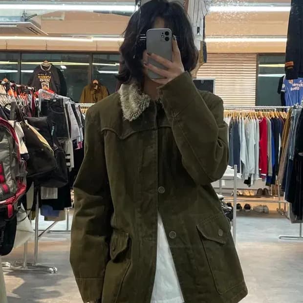 미디움 리바이스 레드 탭 카키 셰르파 트러커 자켓