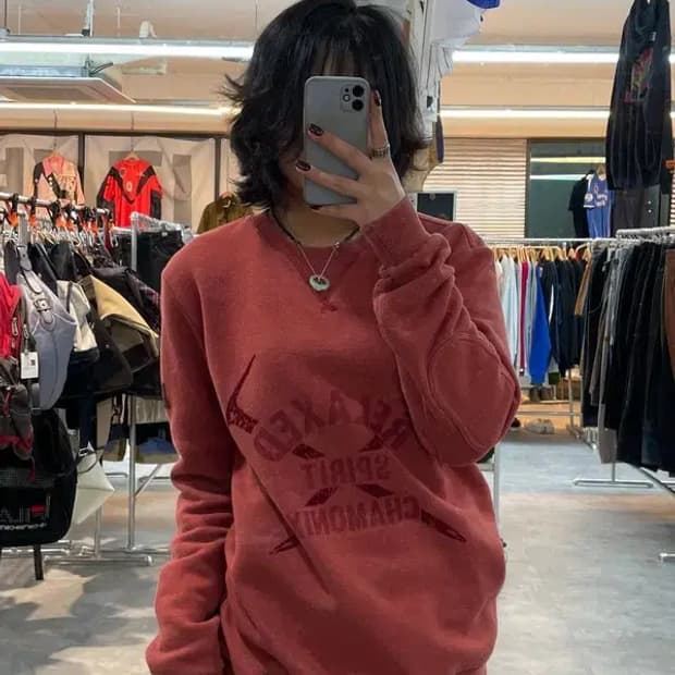 미디움 밀레 릴렉스드 오버핏 맨투맨 티셔츠