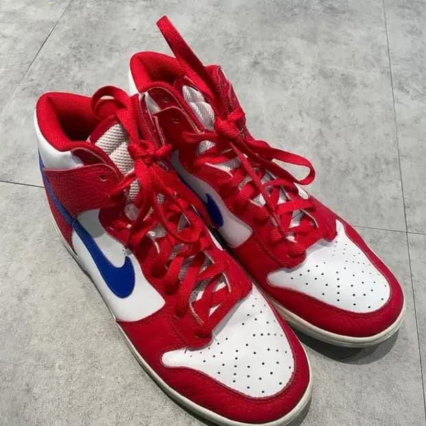 275 나이키 덩크 하이 유니버시티 레드 게임로얄 새상품급