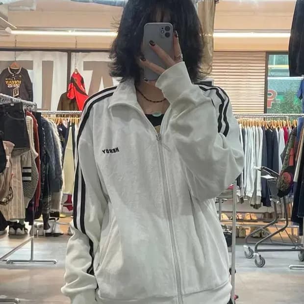 미디움 널디 NERDY 벨벳 트랙탑 집업 화이트