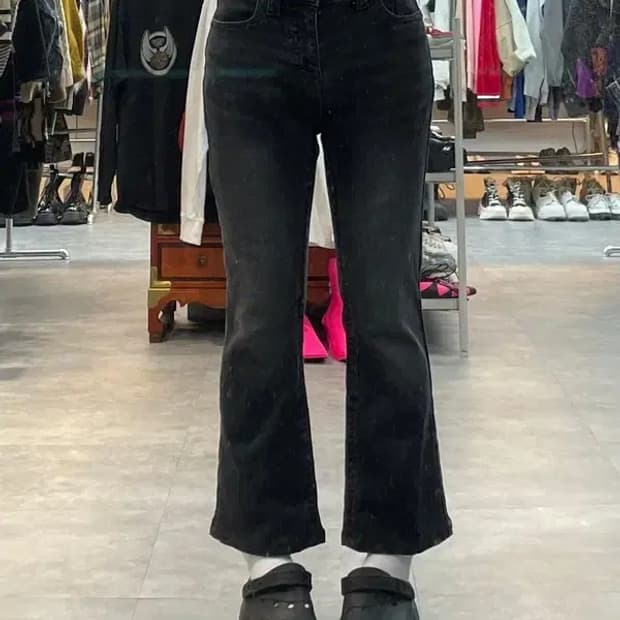 28 트루릴리전 올드스쿨 데님 부츠컷 팬츠 흑청