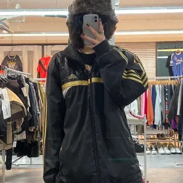 105 아디다스 올드스쿨 삼선 누빔 점퍼 블랙