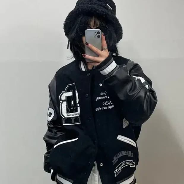 미디움 미사용 스모크라이즈 레더 바시티 자켓 점퍼 블랙