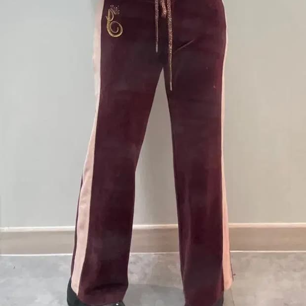 스몰 쥬시 꾸뛰르 벨벳 로우라이즈 트레이닝 팬츠 버건디