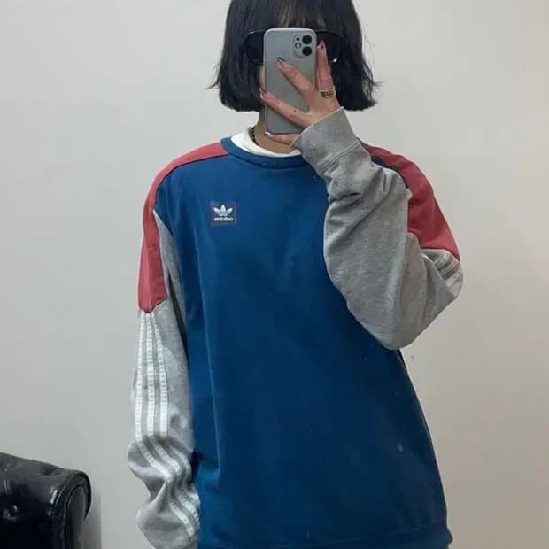 105 아디다스 오리지널스 오버핏 불꽃로고 맨투맨티셔츠 남자