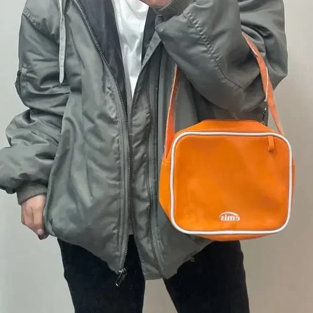 이미스 에나멜 숄더백 오염존재 새상품