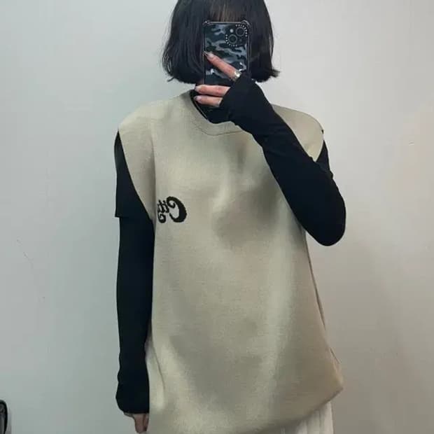 새상품 프리 노앙 오버핏 니트 베스트 베이지