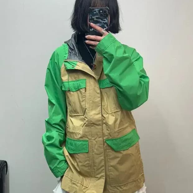 미디움 리바이스 마운틴 파카 바람막이 재킷