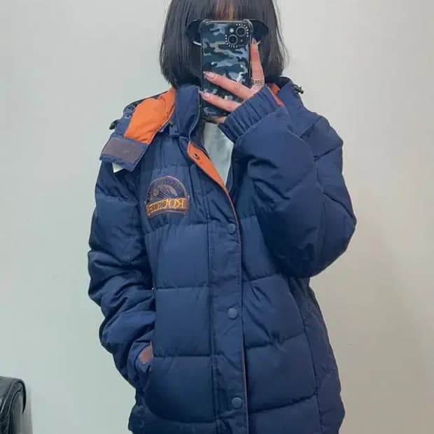 100 MLB 콜로라도로키스 패딩 자켓 네이비