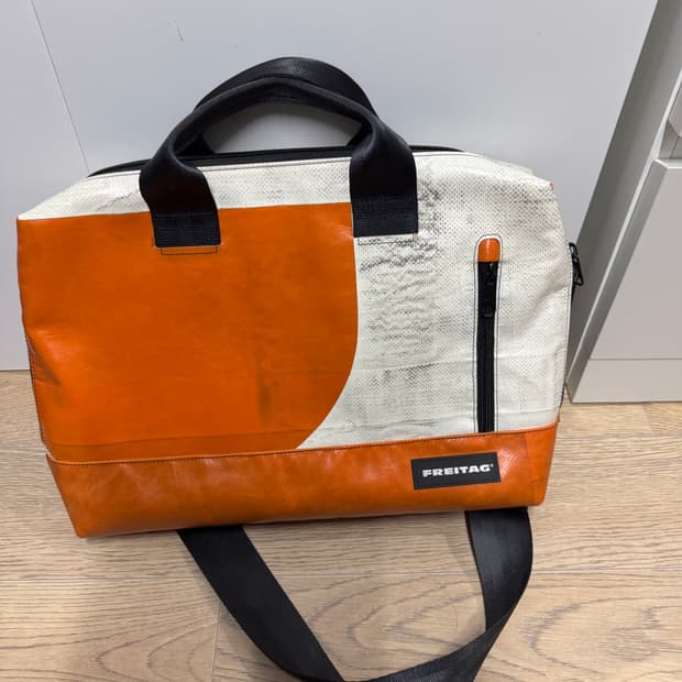 프라이탁 로이 오렌지/화이트