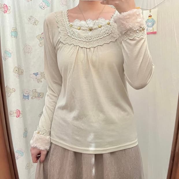 엑시즈팜 소매 퍼 레이스 티셔츠