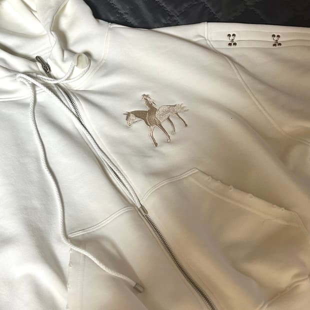 재업)) 2000아카이브스 후드집업(YEAR OF HORSE)