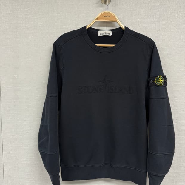 스톤아일랜드 자수로고 맨투맨